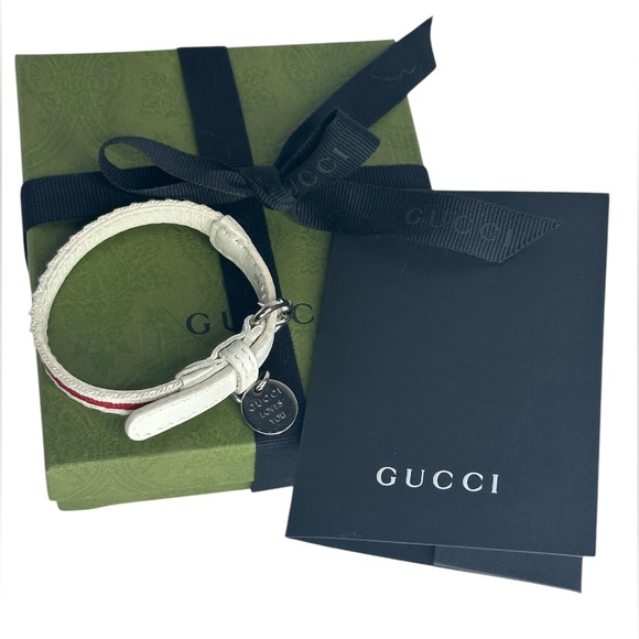 Gucci Limited Edition “Gucci Loves You” Bracelet With Box, Ribbon, & Envelope - Picture 1 of 16